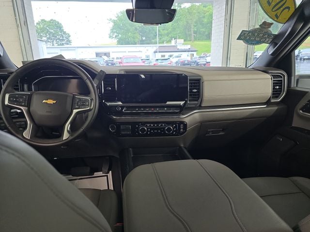 Pre-Owned 2024 Chevrolet Silverado 2500HD LTZ - photo - 10