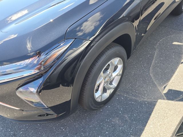 New 2026 Chevrolet Trax LS - photo - 8
