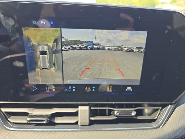 New 2027 Chevrolet Equinox RS - photo - 13