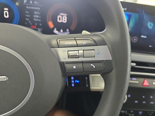 Pre-Owned 2025 Hyundai Sonata SEL - photo - 17