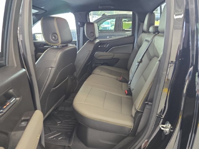 Pre-Owned 2024 Chevrolet Colorado ZR2 - photo - 9