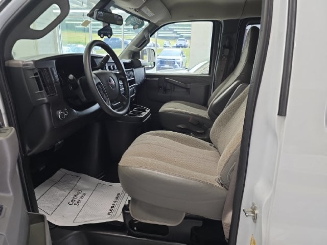 Pre-Owned 2025 GMC Savana 3500 LT - photo - 14