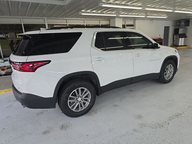 Pre-Owned 2023 Chevrolet Traverse LT - photo - 5