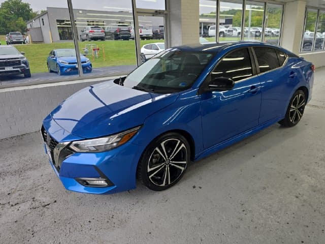 Pre-Owned 2020 Nissan Sentra SR - photo - 1