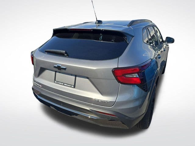 New 2026 Chevrolet Trax ACTIV - photo - 5