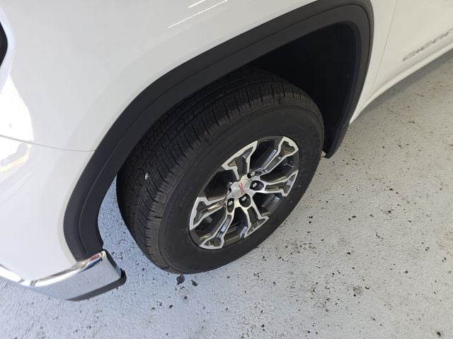 Pre-Owned 2025 GMC Sierra 1500 SLT - photo - 2