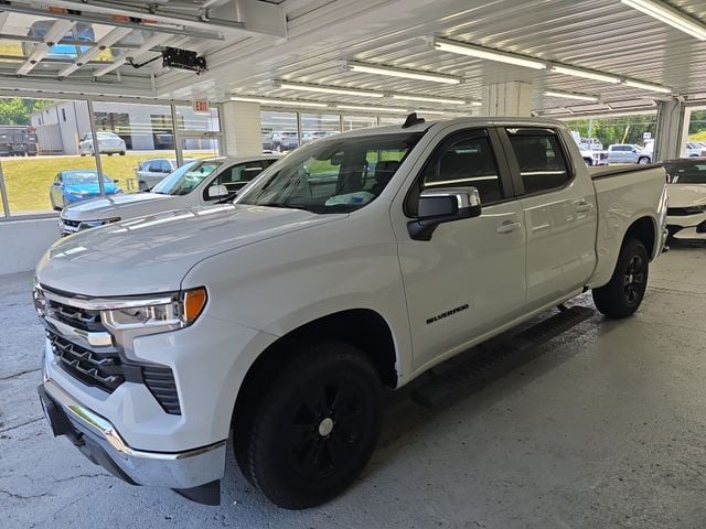 Pre-Owned 2023 Chevrolet Silverado 1500 LT - photo - 1