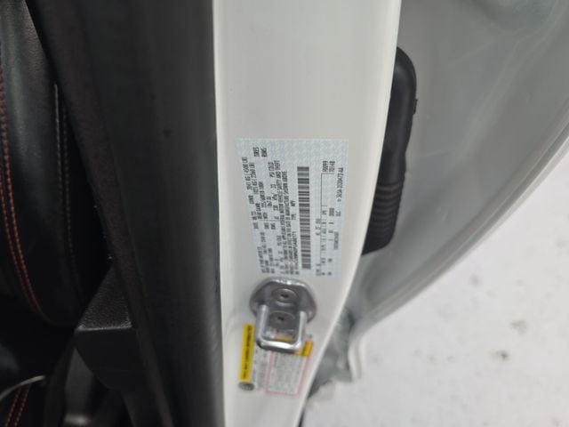 Pre-Owned 2023 Ford Escape ST-Line - photo - 13