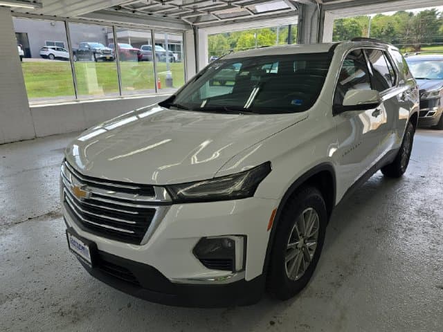 Pre-Owned 2023 Chevrolet Traverse LT - photo - 8