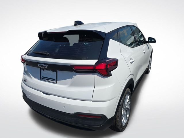 New 2027 Chevrolet Bolt EV LT - photo - 4