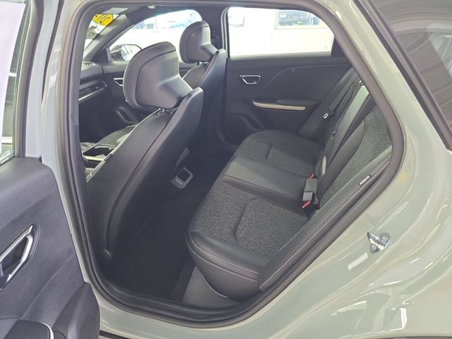 Pre-Owned 2025 Kia K4 GT-Line - photo - 9