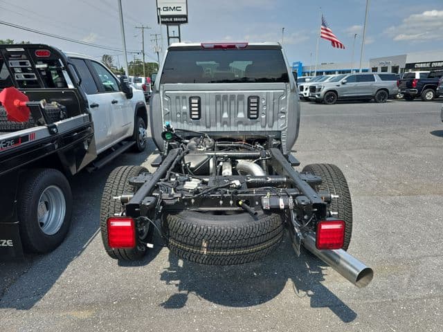New 2026 GMC Sierra 3500HD Pro - photo - 3