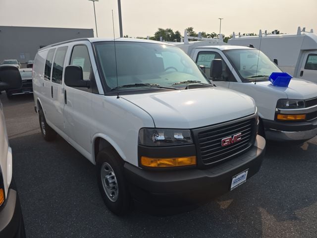 New 2026 GMC Savana 2500 Work Van - photo - 6