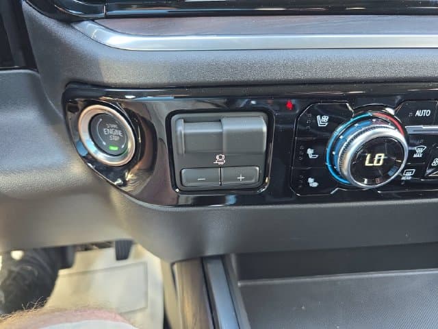 New 2026 GMC Sierra 1500 SLT - photo - 22