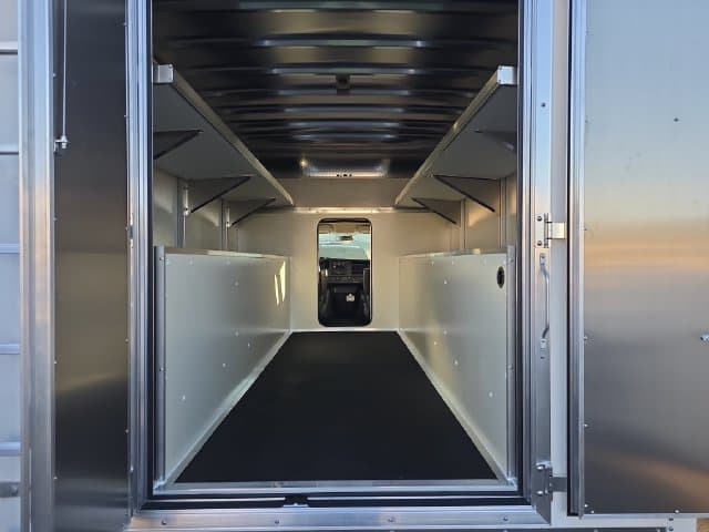 New 2026 Chevrolet Express 3500 Work Van - photo - 4