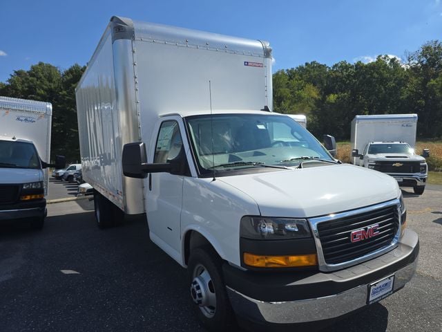 New 2025 GMC Savana 3500 Work Van - photo - 6