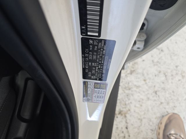 Pre-Owned 2025 Kia K4 LXS - photo - 13