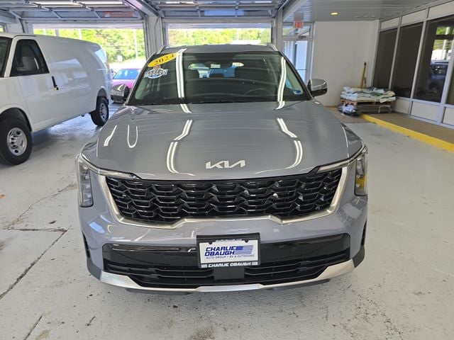 Pre-Owned 2024 Kia Sorento S - photo - 7