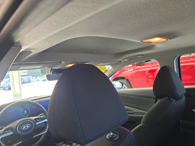 Pre-Owned 2025 Hyundai Elantra SEL Convenience - photo - 12