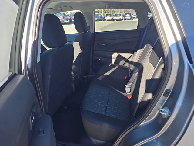 Pre-Owned 2025 Mitsubishi Outlander Sport 2.0 ES - photo - 9