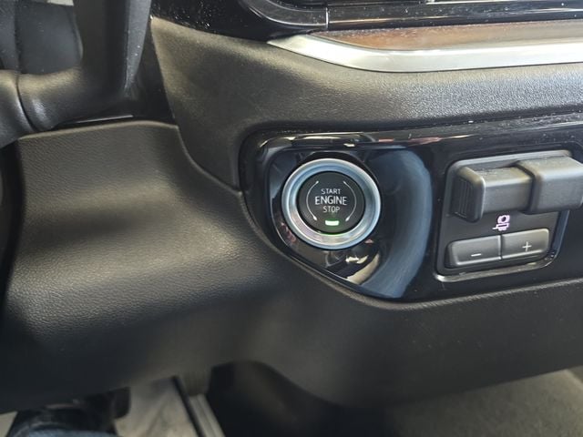 Pre-Owned 2025 GMC Sierra 1500 SLT - photo - 22