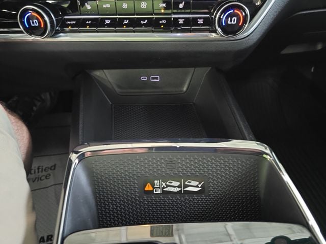 Pre-Owned 2025 Chevrolet Equinox RS - photo - 21