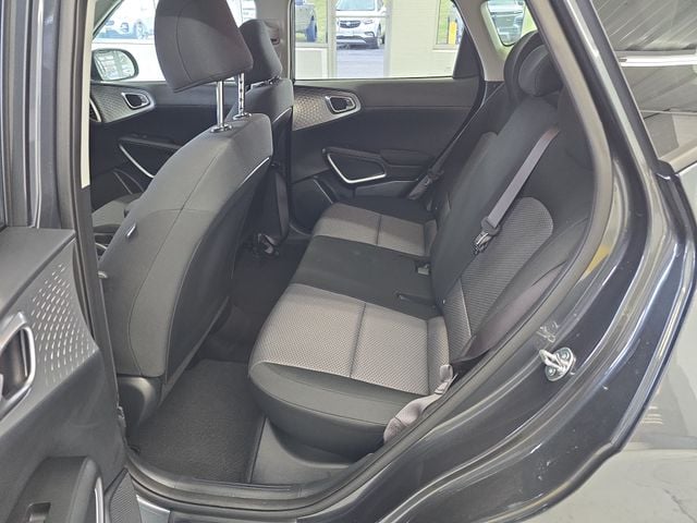 Pre-Owned 2025 Kia Soul LX - photo - 9