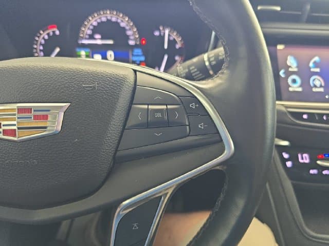 Pre-Owned 2017 Cadillac XT5 Premium Luxury - photo - 18