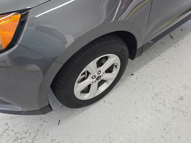 Pre-Owned 2024 Ford Edge SE - photo - 8