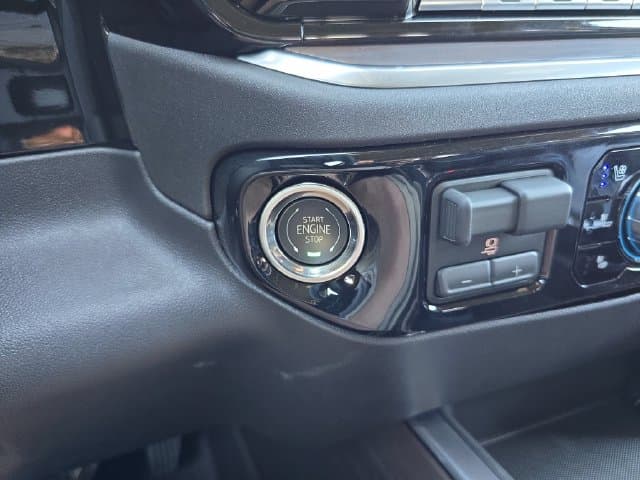New 2026 GMC Sierra 1500 SLT - photo - 24