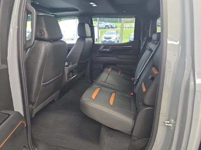 Pre-Owned 2024 GMC Sierra 1500 AT4 - photo - 9
