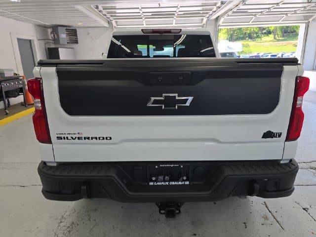 Pre-Owned 2024 Chevrolet Silverado 1500 ZR2 - photo - 3