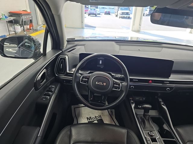 Pre-Owned 2024 Kia Sorento S - photo - 11