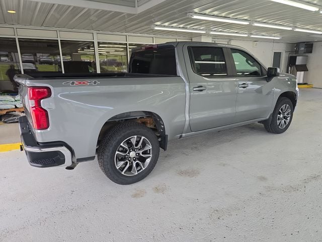 Pre-Owned 2023 Chevrolet Silverado 1500 LT - photo - 5