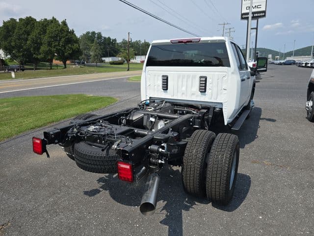 New 2026 GMC Sierra 3500HD Pro - photo - 4