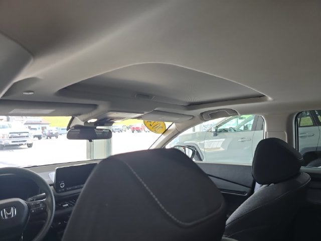 Pre-Owned 2024 Honda Accord EX - photo - 12