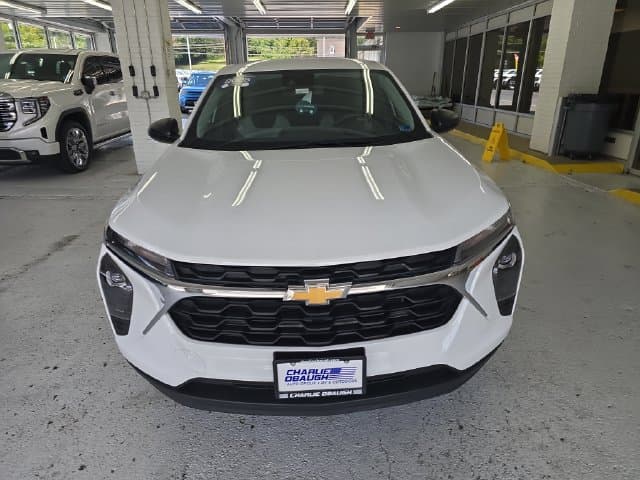 Pre-Owned 2025 Chevrolet Trax LS - photo - 7