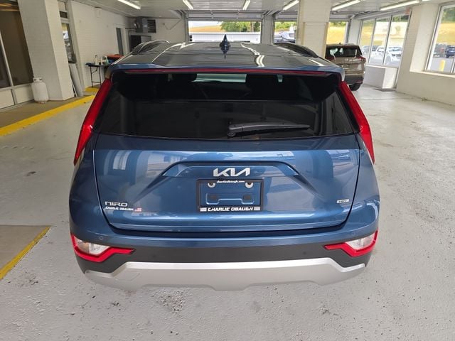 Pre-Owned 2025 Kia Niro EX - photo - 3