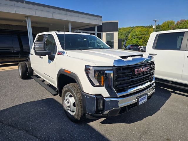 New 2026 GMC Sierra 3500HD Pro - photo - 6