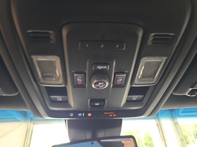 Pre-Owned 2023 GMC Yukon SLT - photo - 23