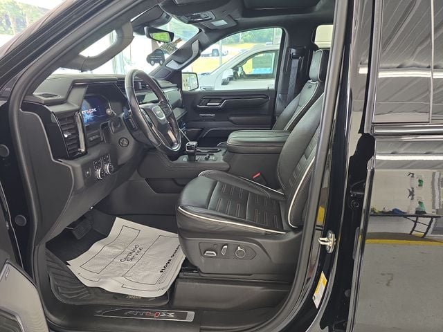 Pre-Owned 2024 GMC Sierra 1500 AT4X - photo - 13