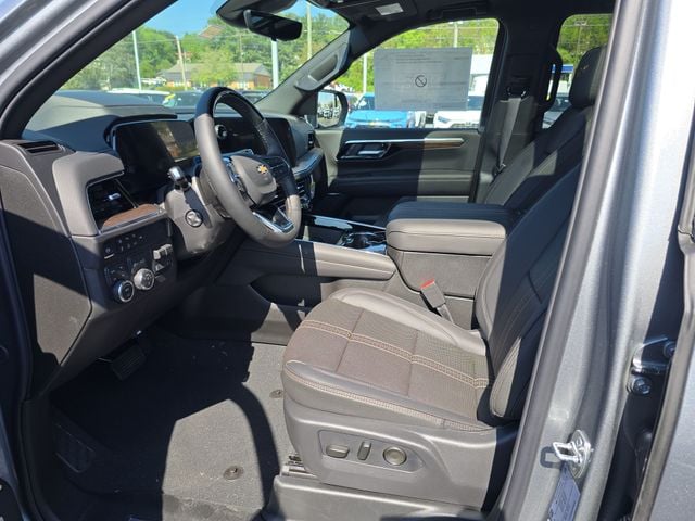 New 2026 Chevrolet Suburban High Country - photo - 12