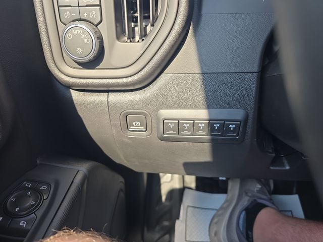 New 2026 Chevrolet Silverado 2500HD Work Truck - photo - 18
