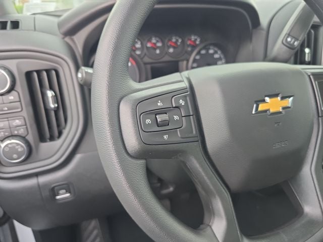 New 2026 Chevrolet Silverado 2500HD Custom - photo - 15