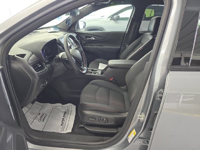 Pre-Owned 2023 Chevrolet Equinox RS - photo - 12