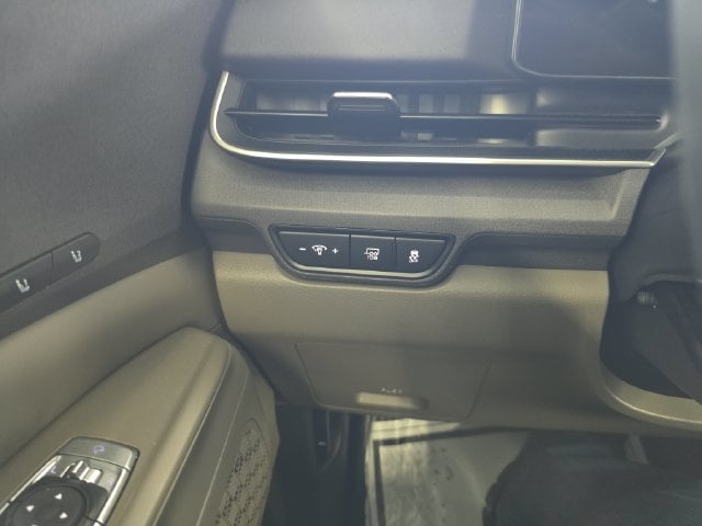 Pre-Owned 2025 Kia Carnival Hybrid EX - photo - 19