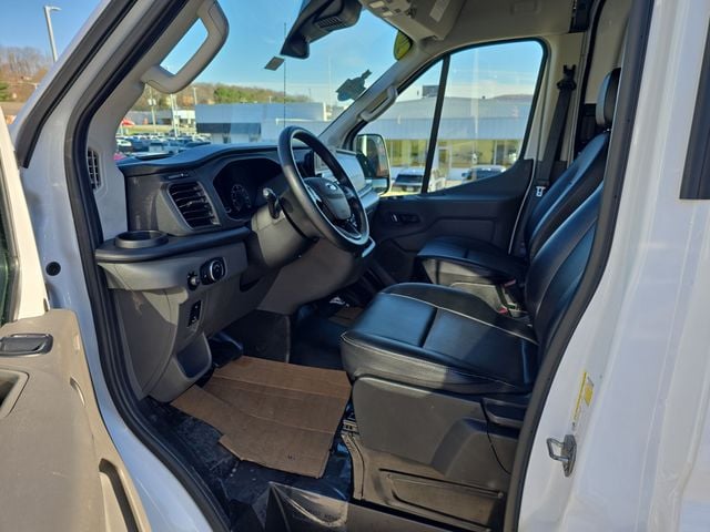 Pre-Owned 2024 Ford Transit-250 Base - photo - 9