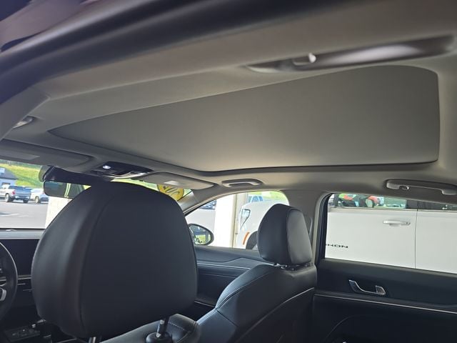 Pre-Owned 2025 Kia K5 EX - photo - 12