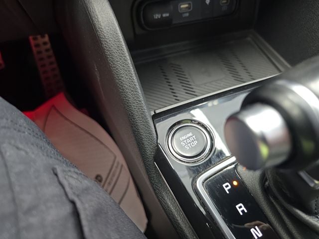 Pre-Owned 2023 Kia Sportage X-Pro Prestige - photo - 24