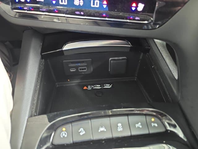 Pre-Owned 2023 Buick Envision Avenir - photo - 22